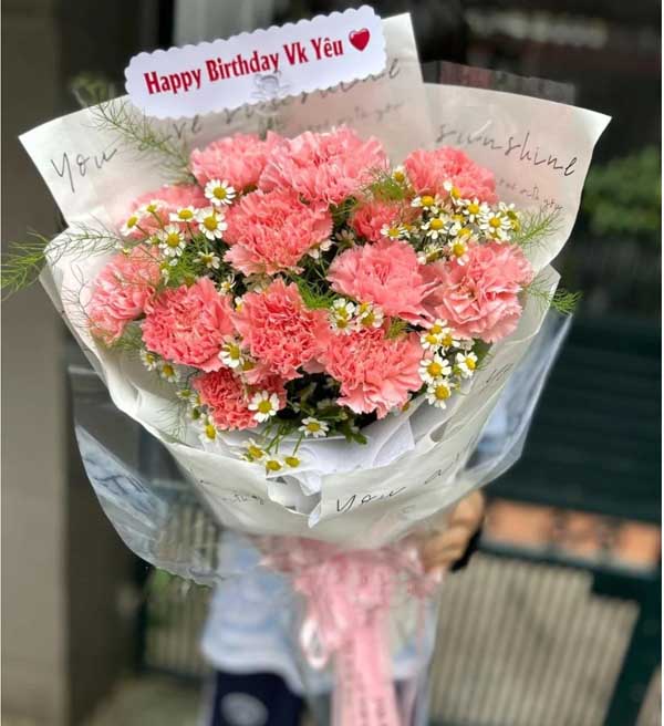 Bó hoa cẩm chướng tặng xin lỗi người yêu